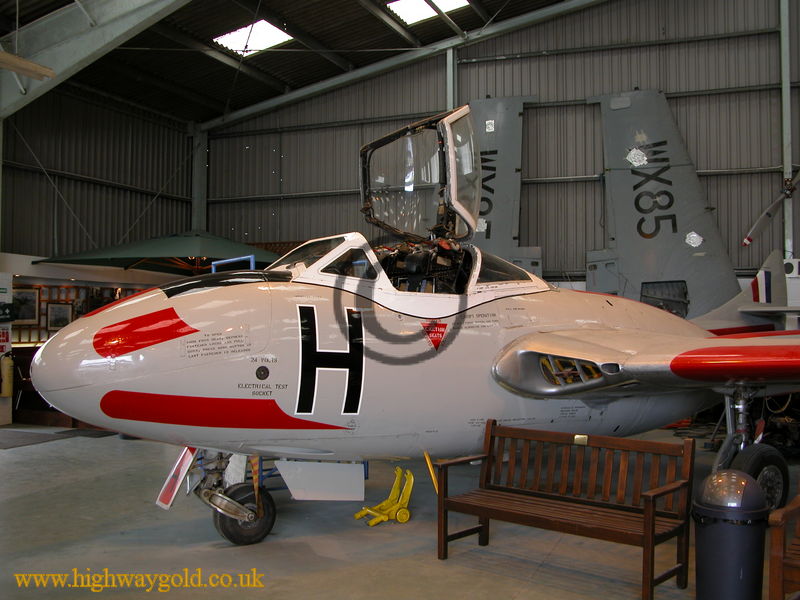 DH115 Vampire T11