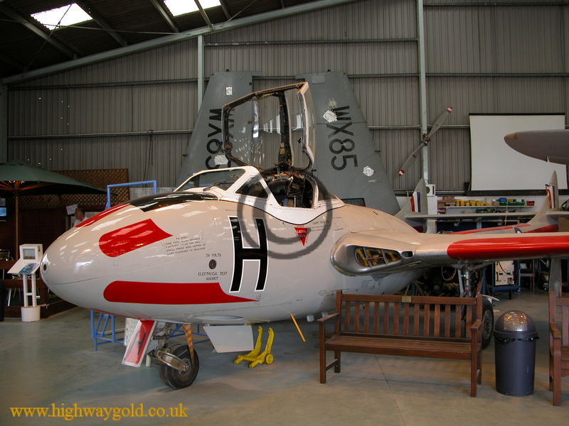 DH115 Vampire T11