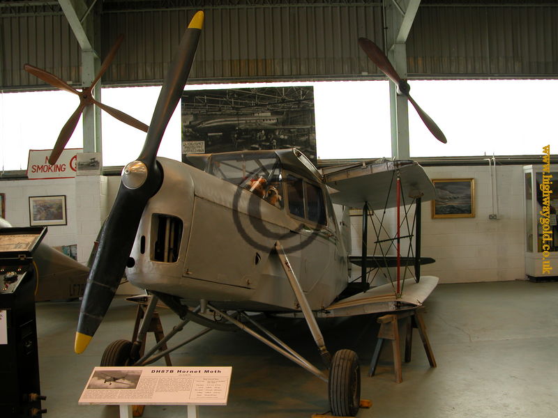 DH87B Hornet Moth