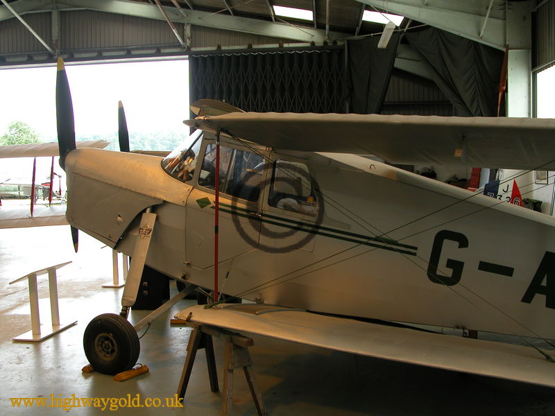 DH87B Hornet Moth