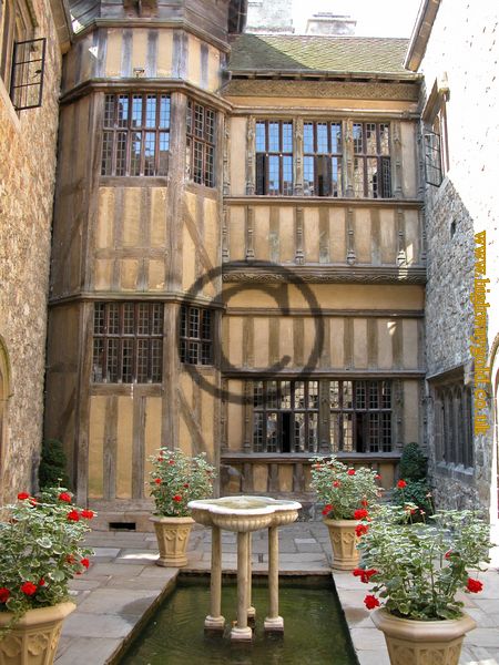 The Fountain Court