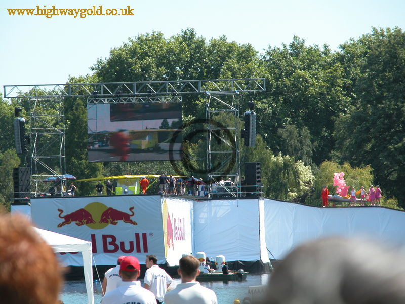 Redbull Flugtag 2003