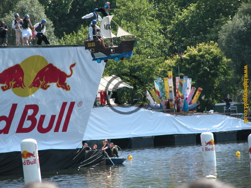 Redbull Flugtag 2003