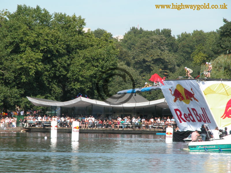 Redbull Flugtag 2003