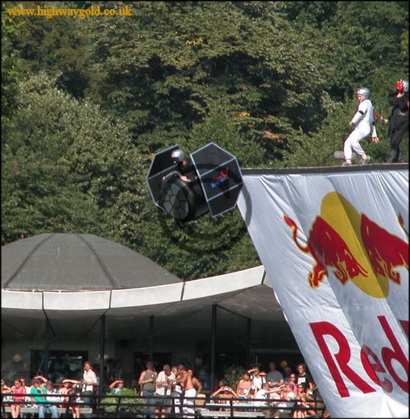 Redbull Flugtag 2003