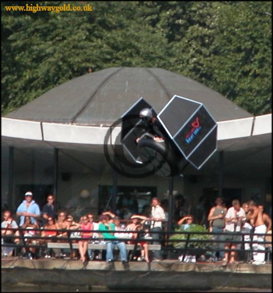 Redbull Flugtag 2003