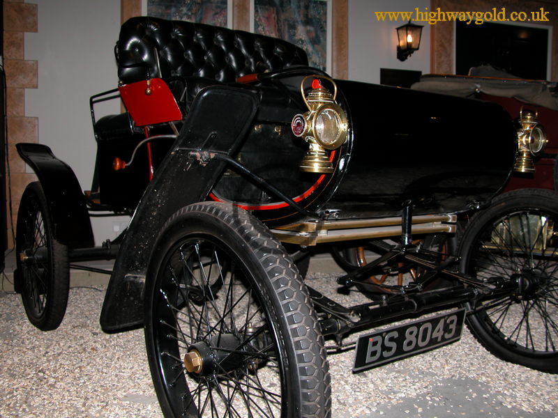 1903 Oldsmobile Curved Dash