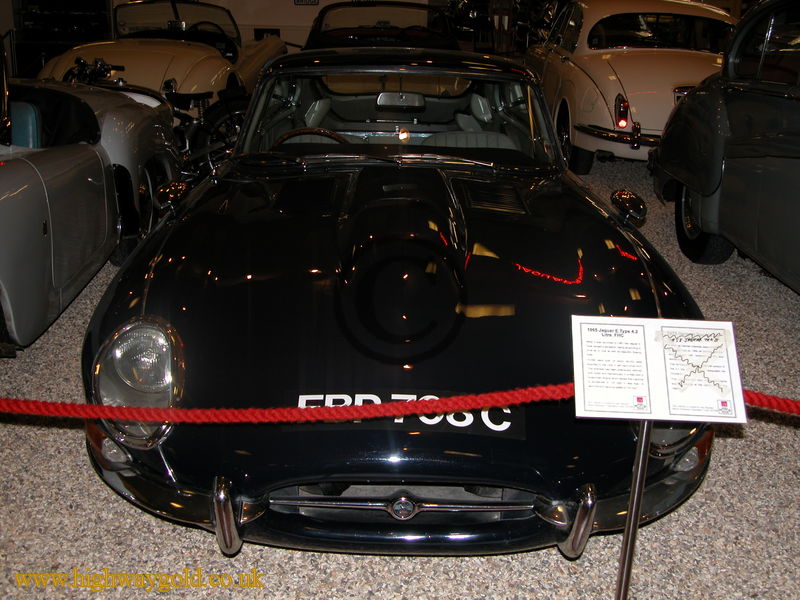 1965 Jaguar E-Type 4.2 Litre FHC