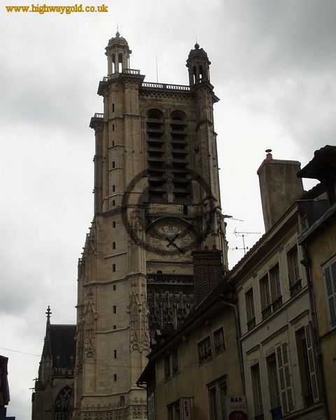 Cathedrale St Pierre et St Paul