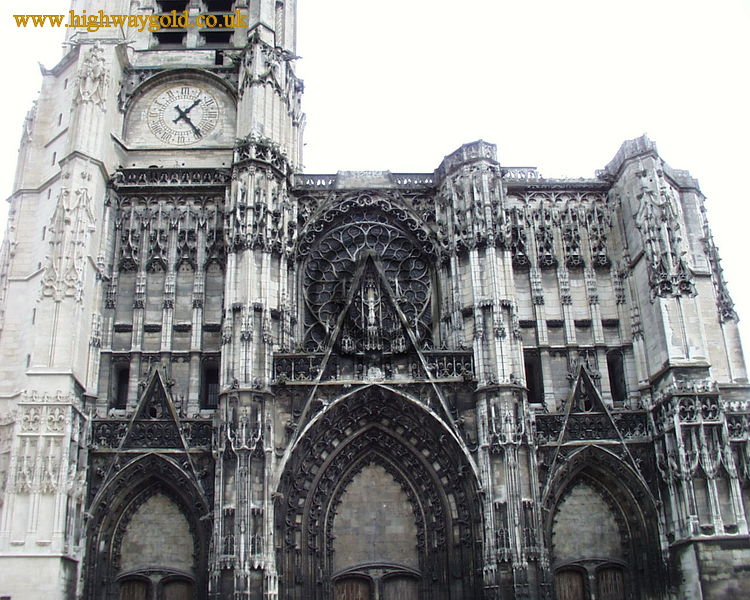 Cathedrale St Pierre et St Paul