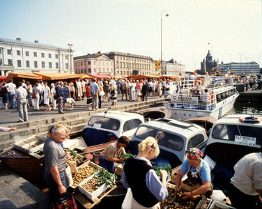 The Uspenski Cathedral in the background