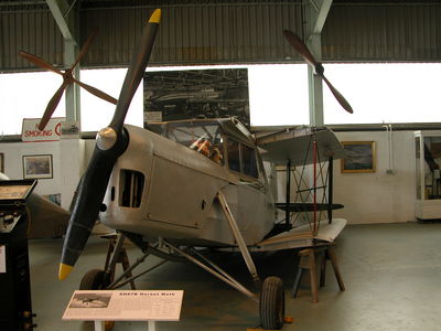 DH87B Hornet Moth