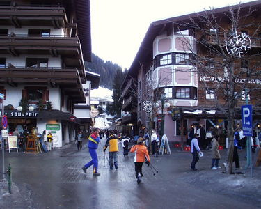 Hinterglenn Town Centre